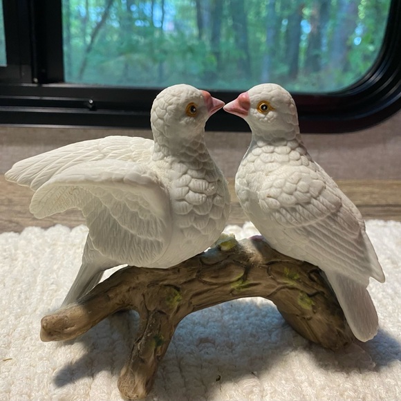 Vintage Love birds On Branch Porcelain - Picture 1 of 3